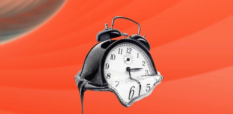 Non-Linear Time: Living Beyond Past And Future